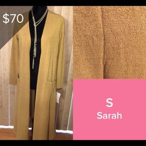 Size Small Lularoe Sarah (mustard)